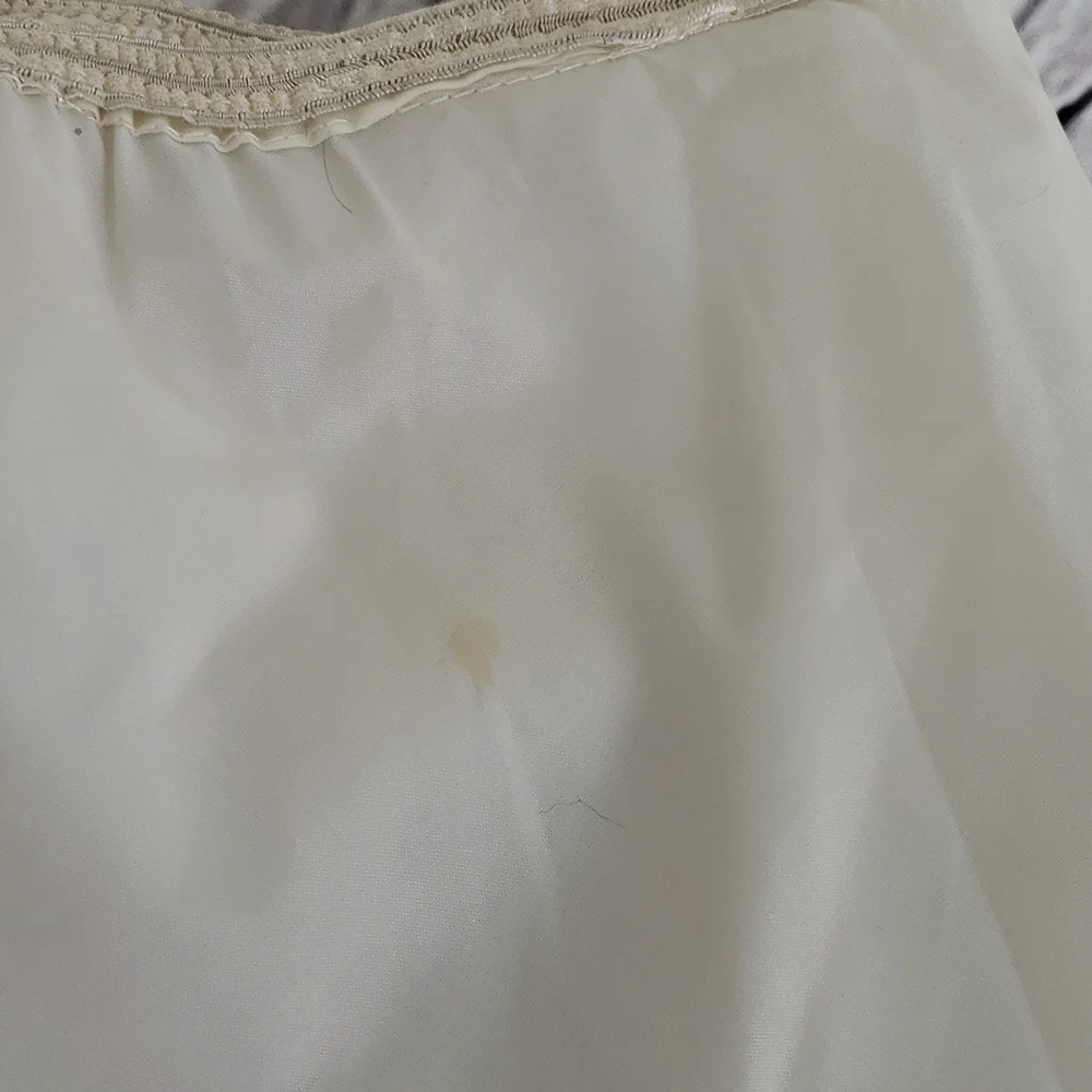 Vintage 50s Half Slip Embroiidered Flowers. Acetate GUC See Pics - Picture 12 of 15